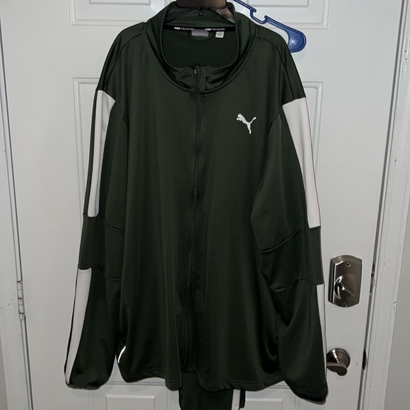 Puma Track Suit 4XLT Army Green Used Excellent Condition $80 OBO - Picture 3 of 5